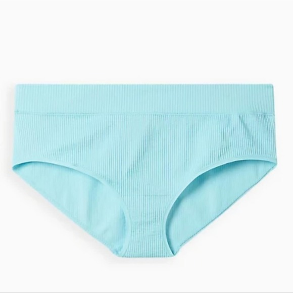 2X Torrid blue seamless mid-rise hipster panty, light blue ribbed texture - Picture 1 of 2